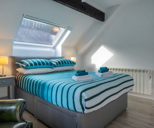Old-Stables-Loft-Kendal-Holiday-Apartment-Double-Bedroom