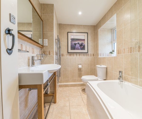 Mill Cottage - Bathroom