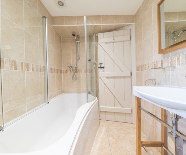 Mill Cottage - Bathroom