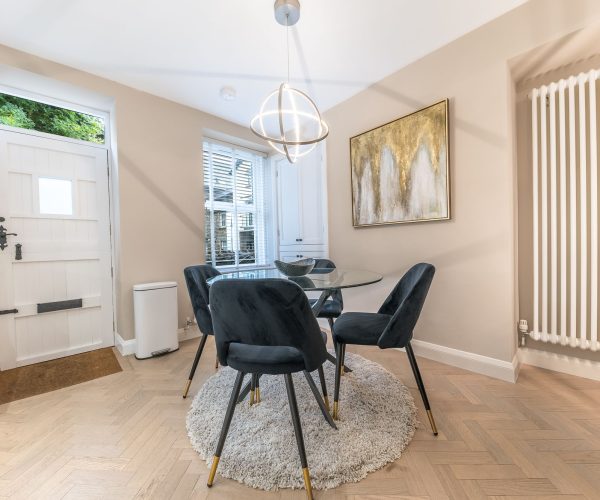 Heather Mere Cottage Bowness Dining Table