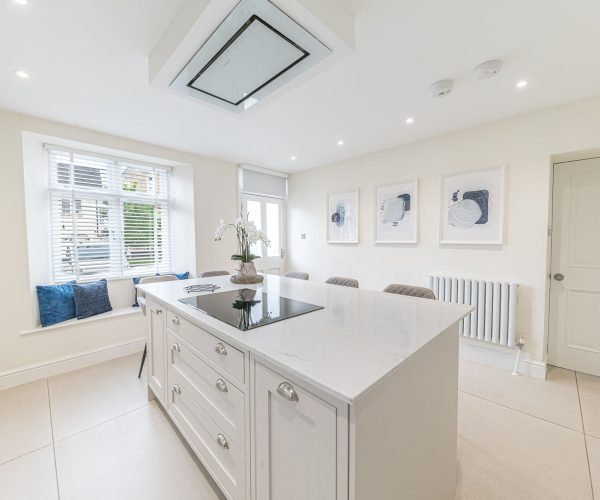 Edge Mere Apartment Kitchen