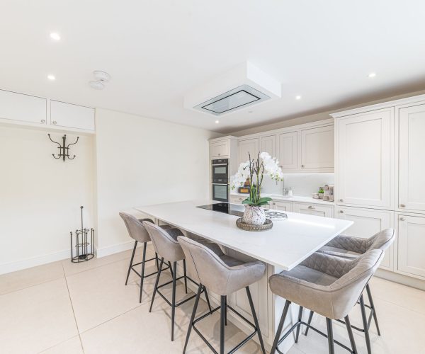 Edge Mere Apartment Kitchen