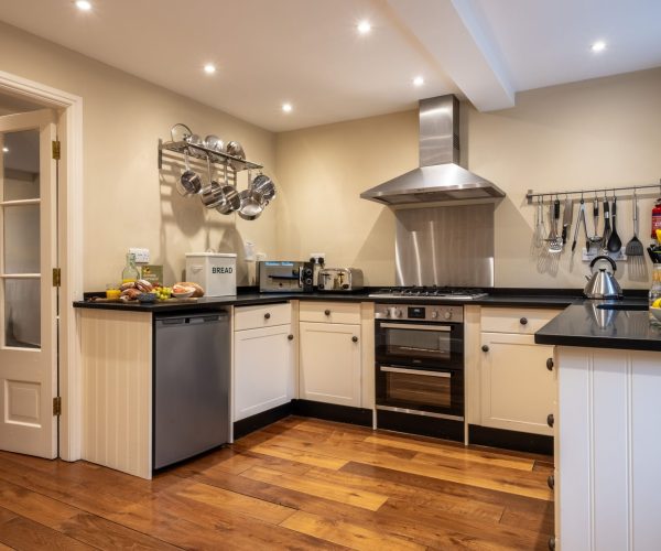 Rose Barn Hawkshead Holiday Cottage Kitchen