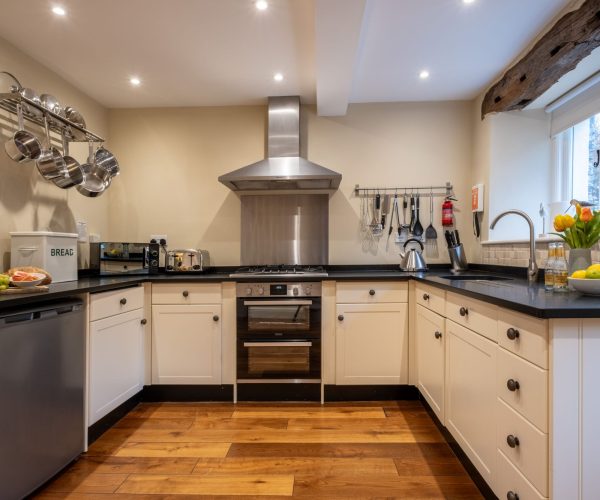 Rose Barn Hawkshead Holiday Cottage Kitchen