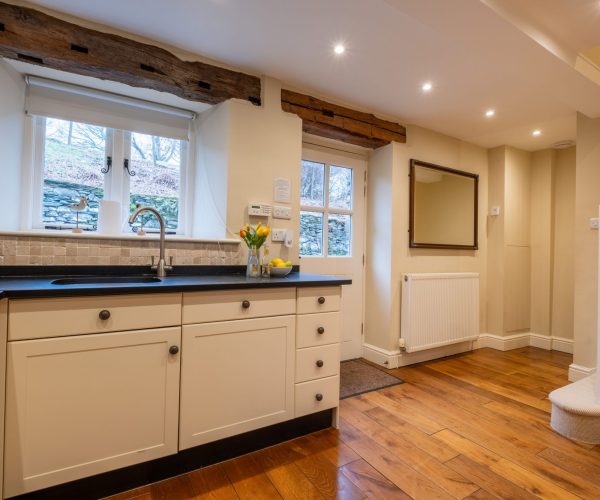 Rose Barn Hawkshead Holiday Cottage Kitchen