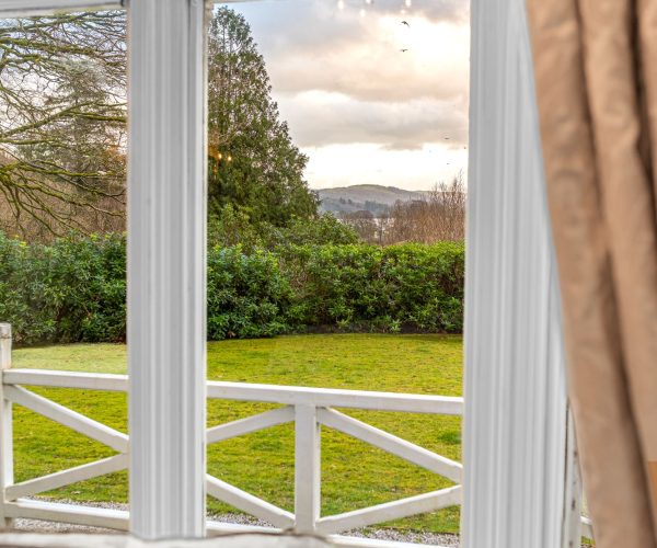 1 Brathay Fell Lake Views in Lounge