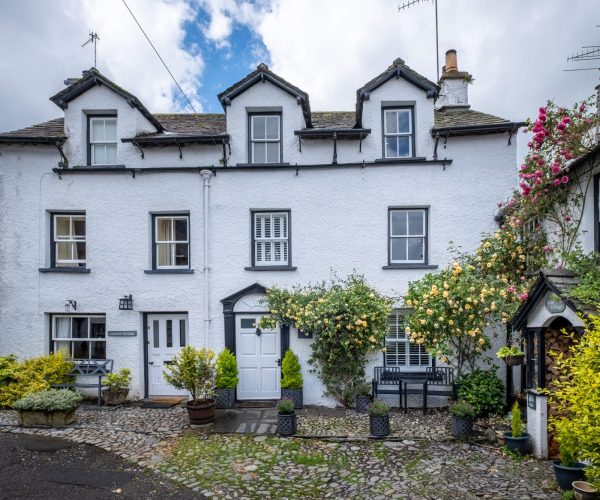 Ross Cottage Holiday Cottage in Hawkshead Front Exterior