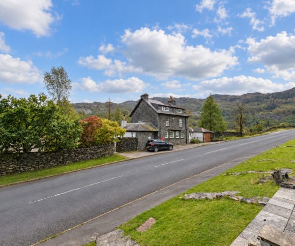 Number One Chapel Stile & Langdale Holiday Cottage Views