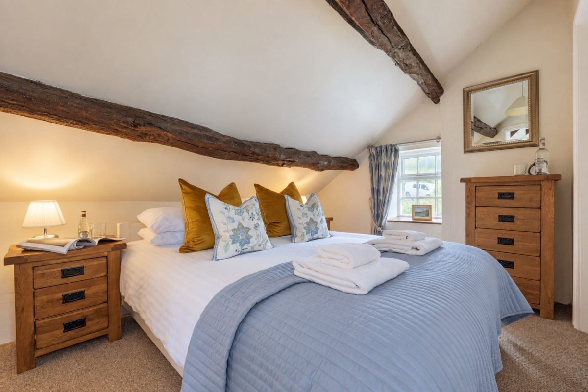 Hawkshead Hideaway King-Size Bedroom